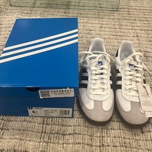 Adidas Samba OG black and white mens 6.5/women’s 7.5